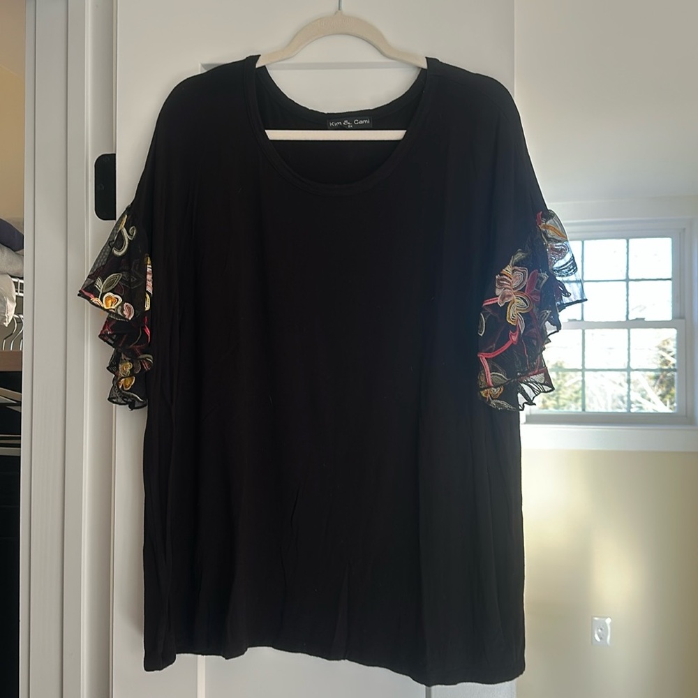 Kim & Cami blouse
